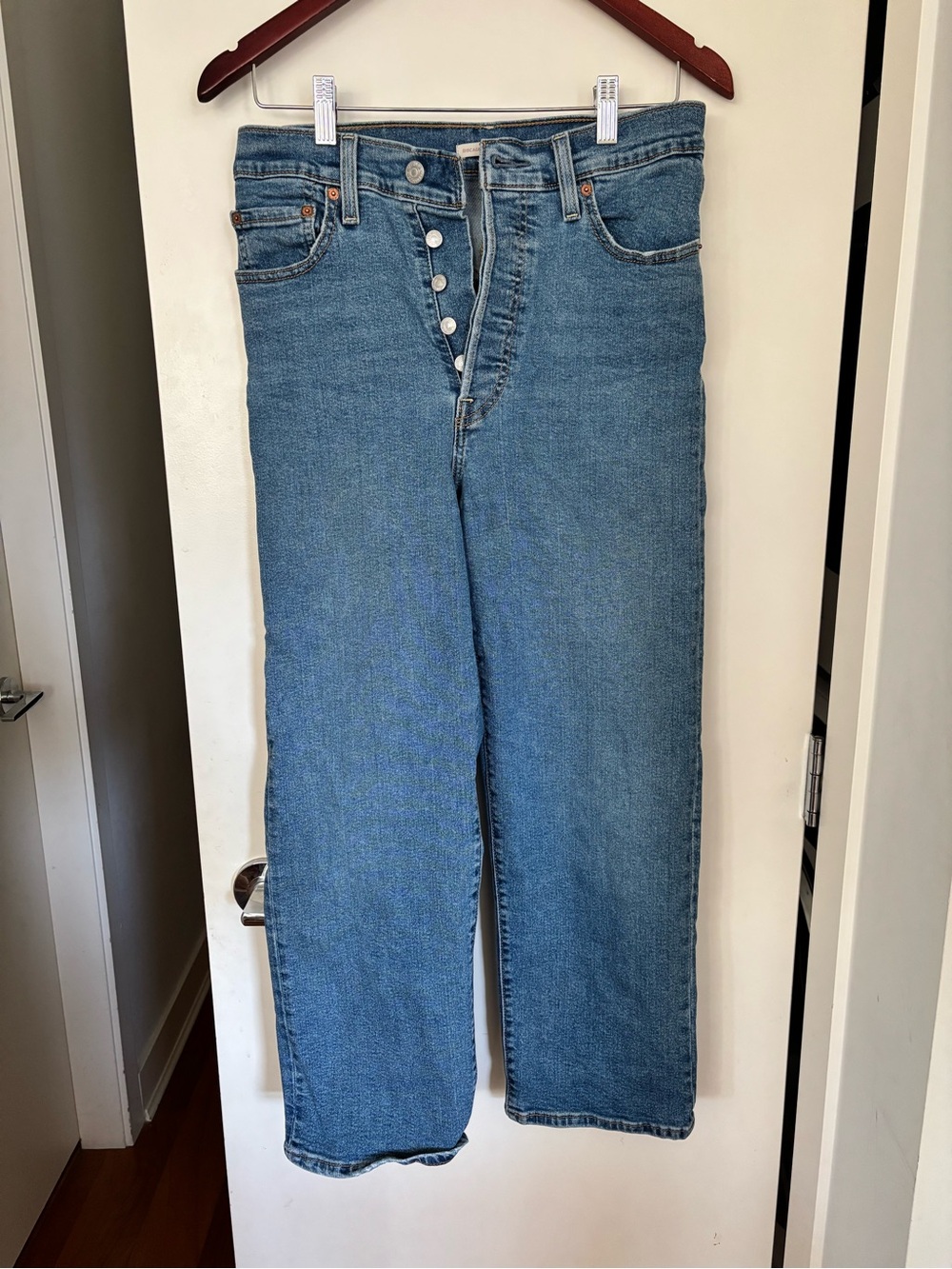 Levi's Ribcage Straight Ankle Jeans High Rise Button Fly Size 28